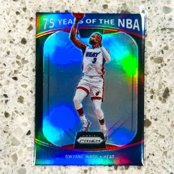 DWAYNE WADE PRIZM CARD 75 YEARS OF NBA MIAMI HEAT - Picture 1 of 2